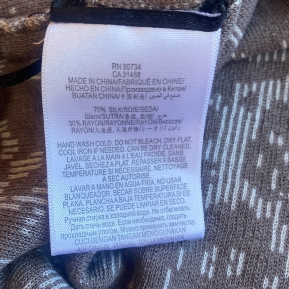 Bcbg Silk Blend Sweater (M) - Picture 5 of 7